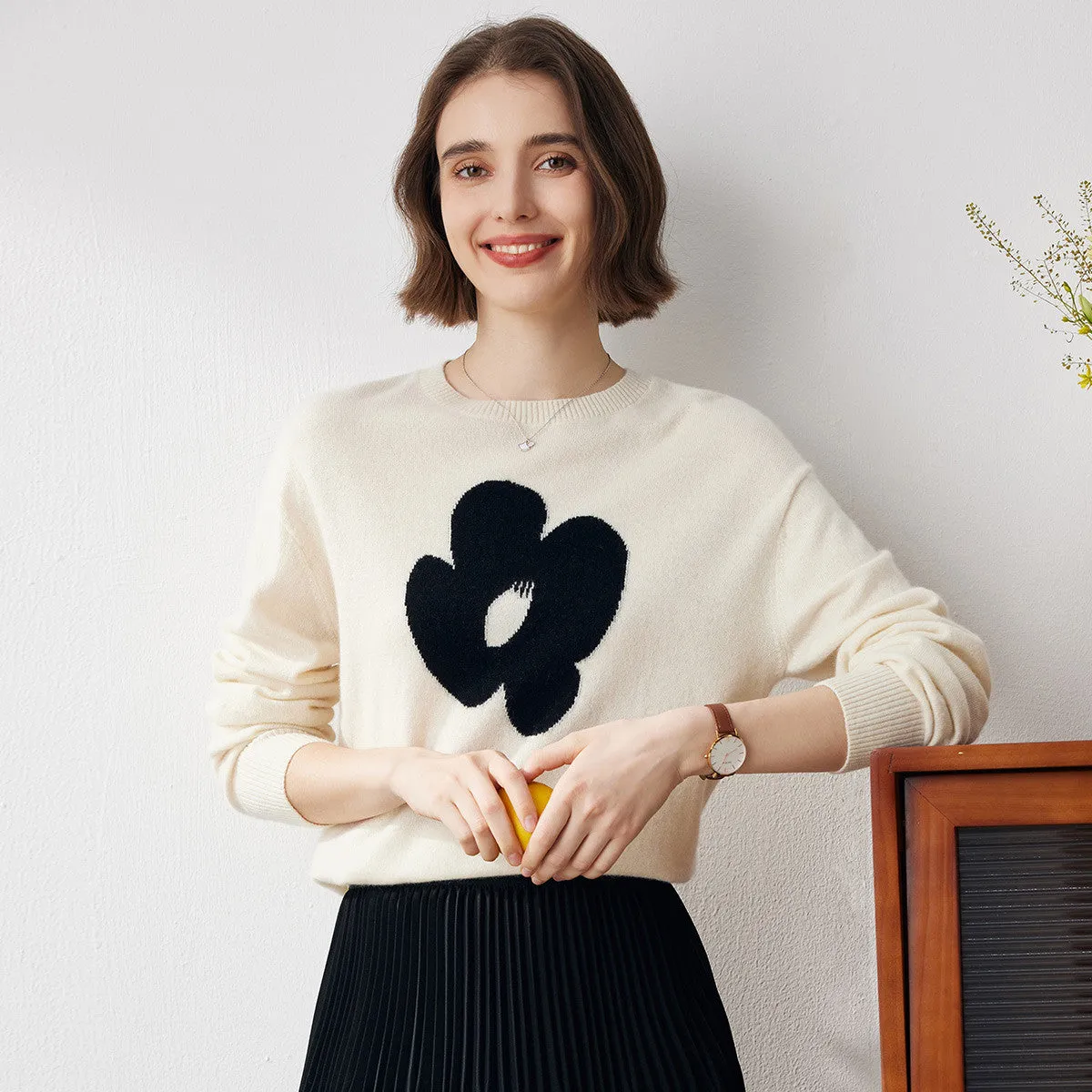 100% Cashmere Elegant Floral Knit Sweater