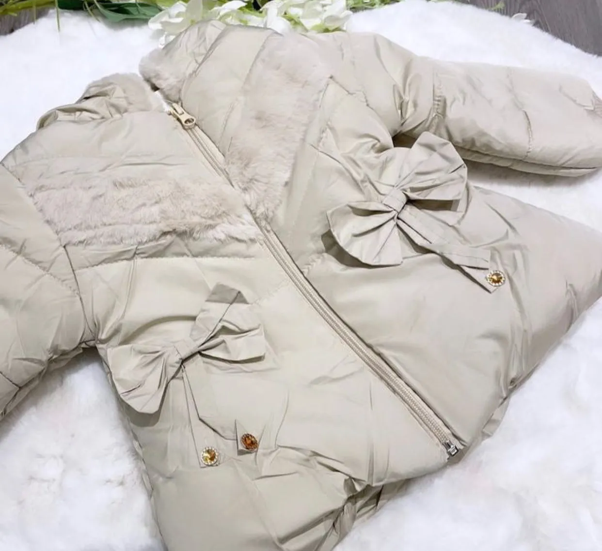 Baby girls beige hooded winter coat