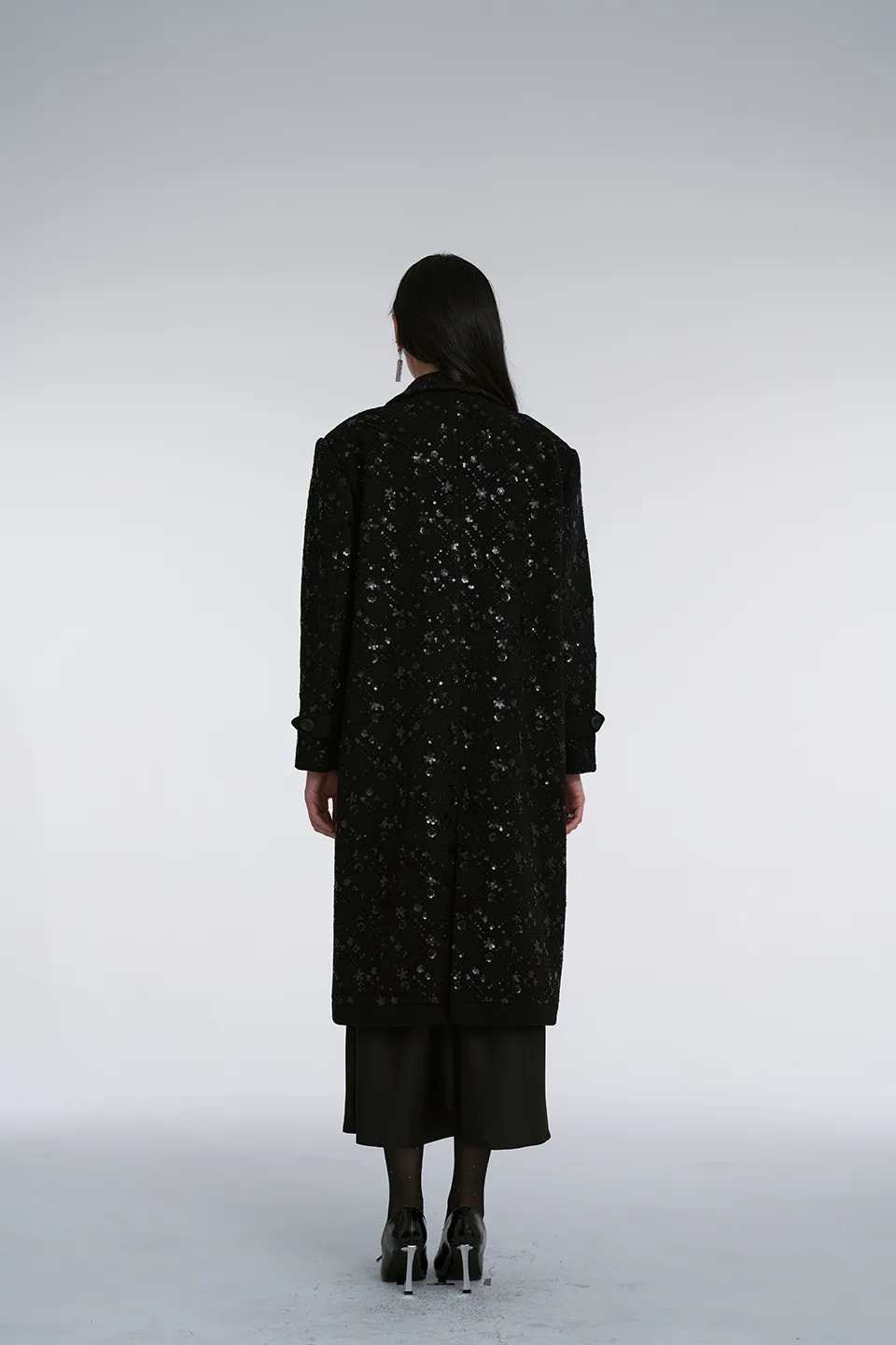 Black Contrasting Collar Hand-embellished Woolen Coat