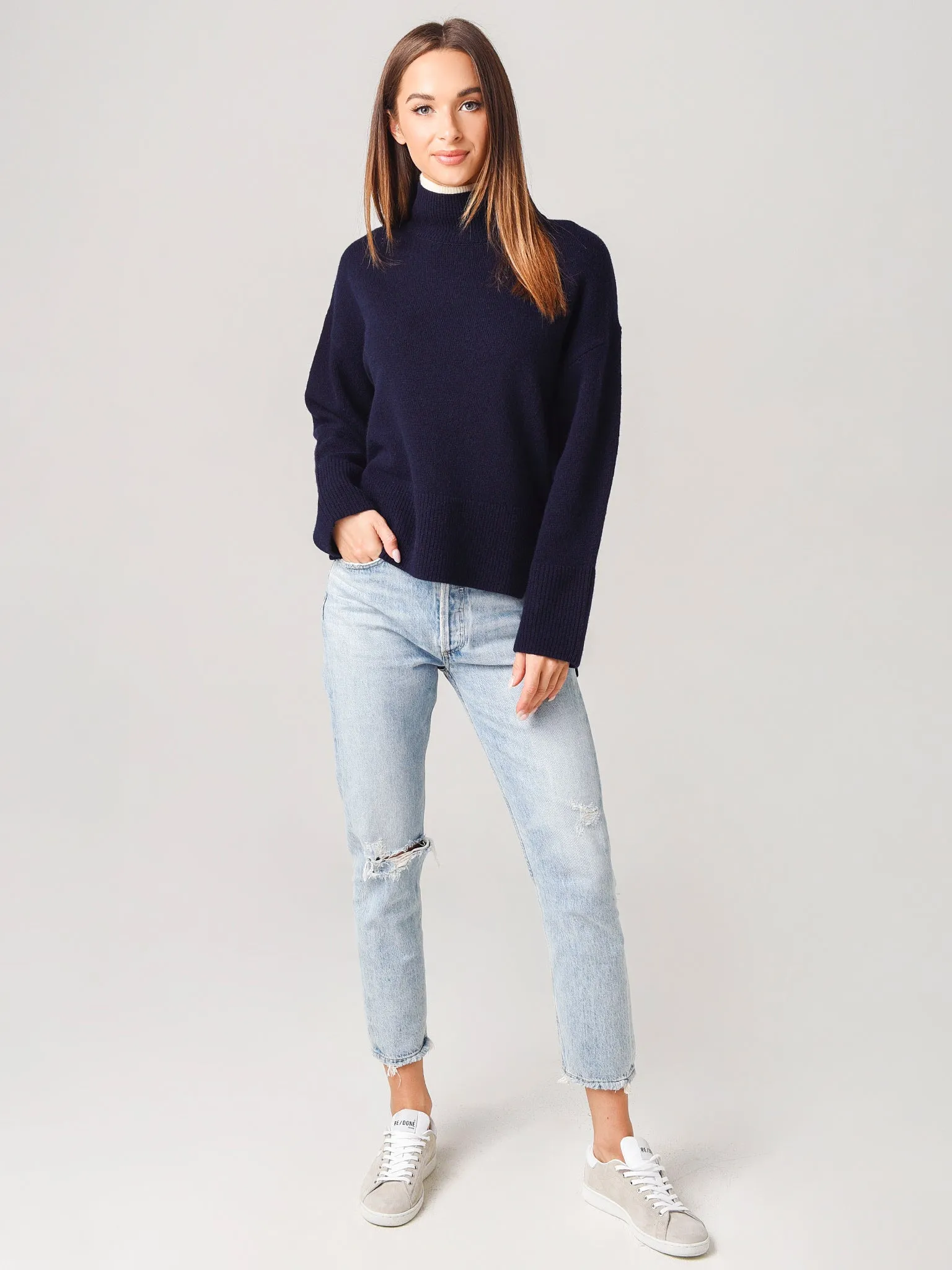 ?Frame Women's High Low Boxy Sweater