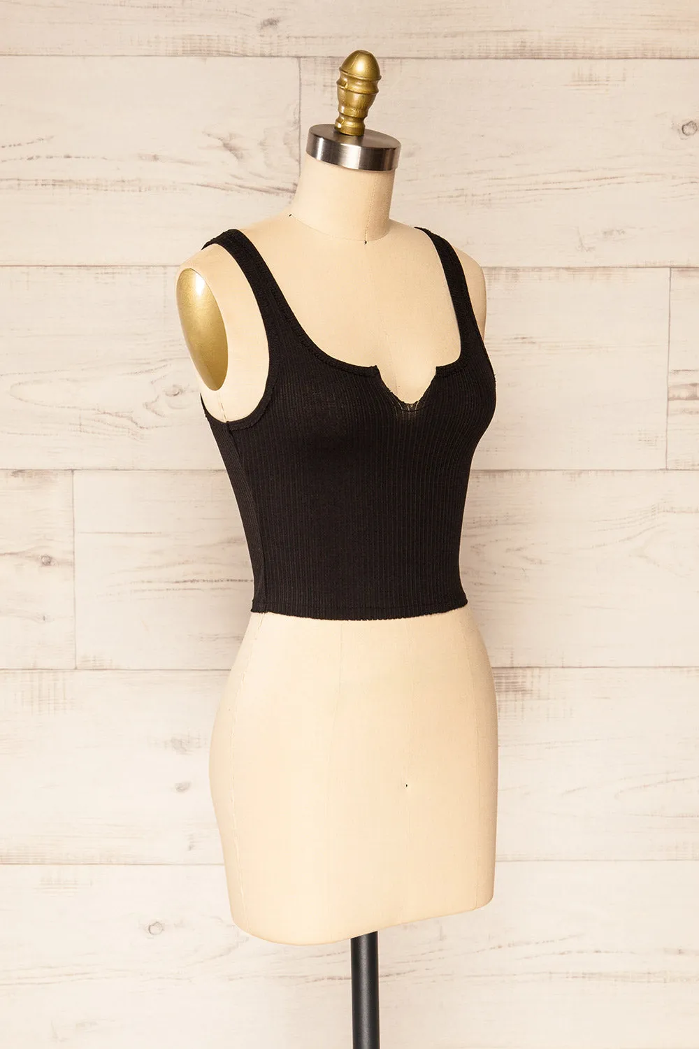 Tseri Black | Cropped Large Straps Tank Top