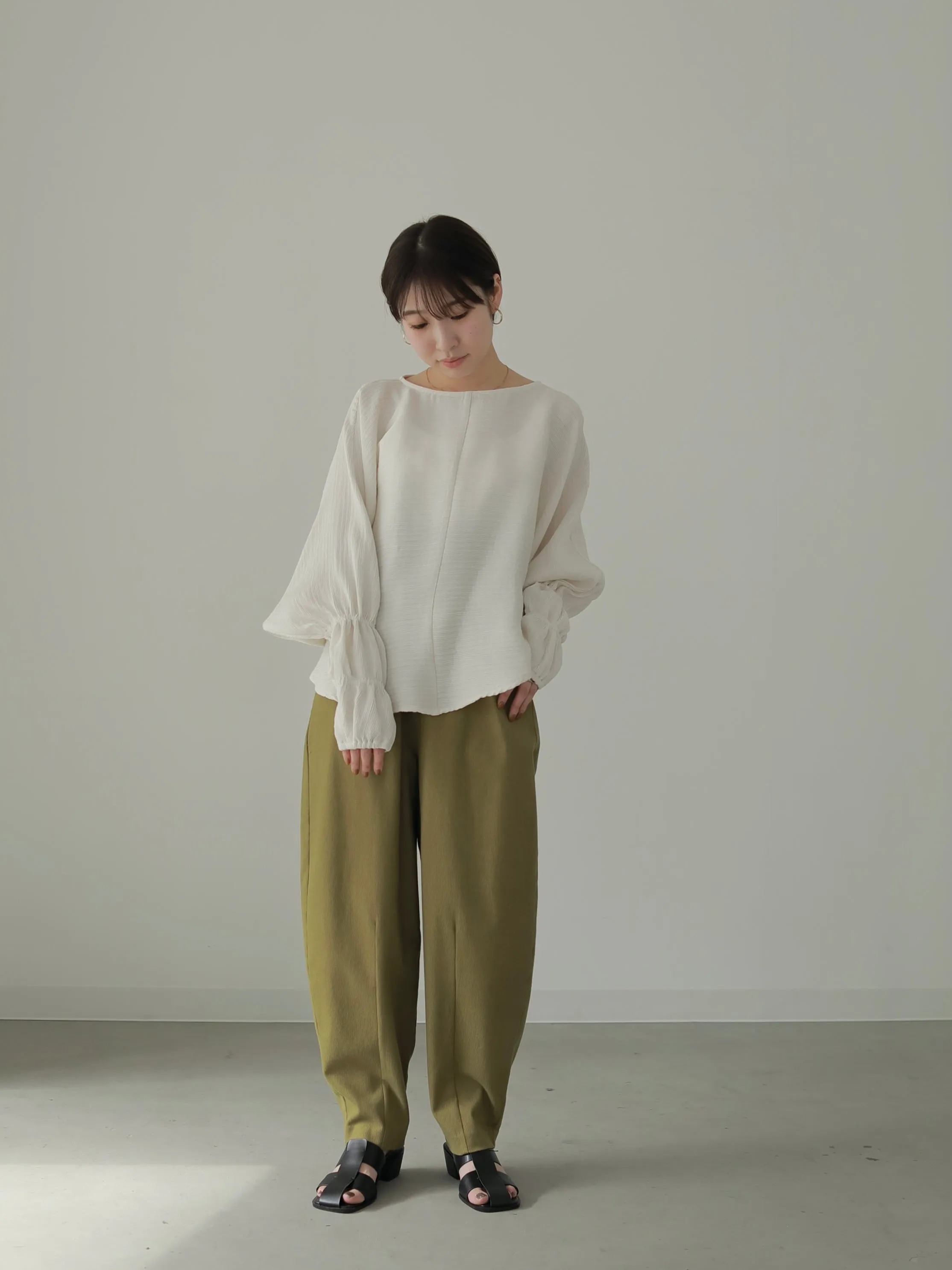 WAIST PLEATS COCOON PANTS