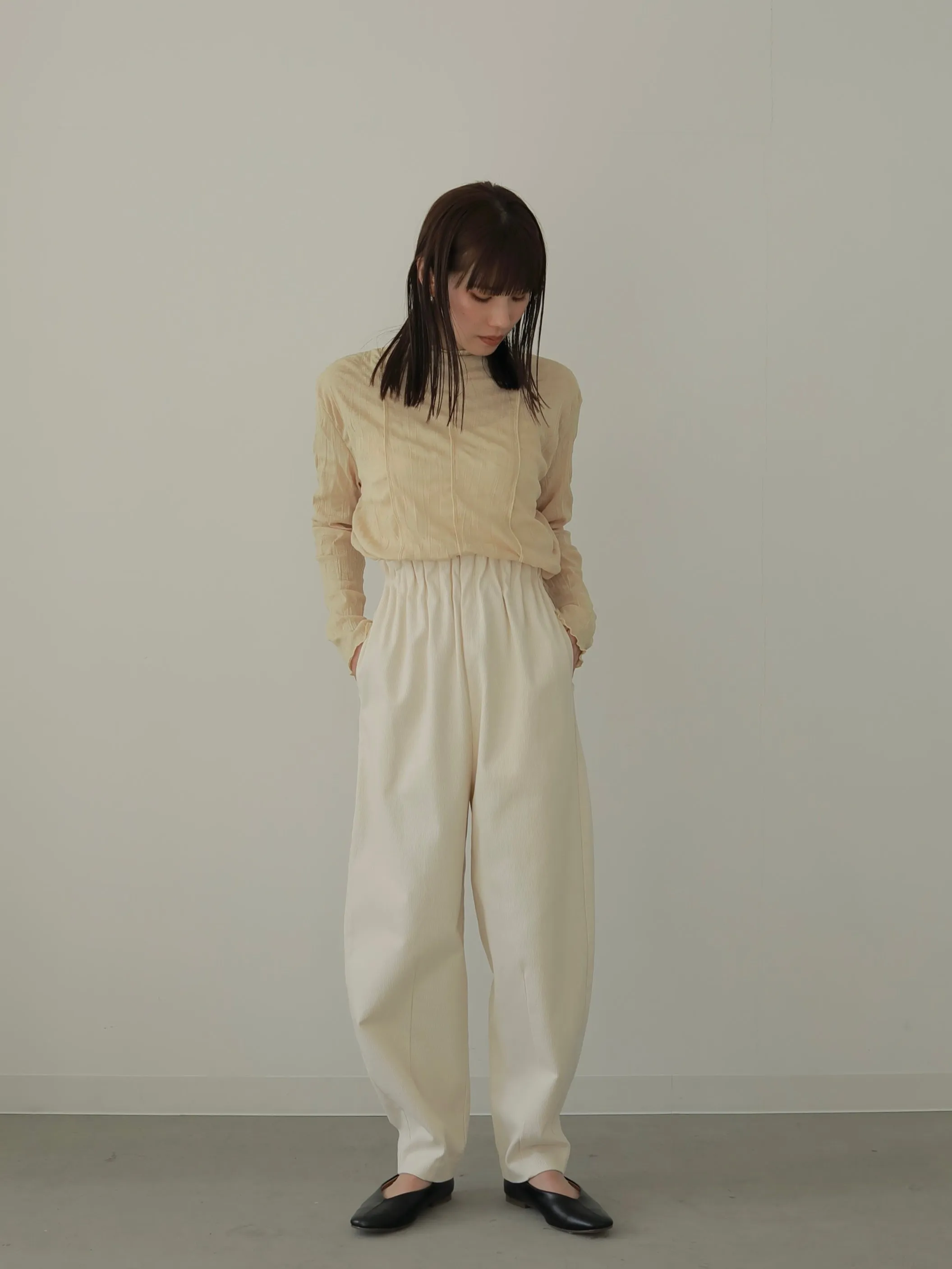 WAIST PLEATS COCOON PANTS