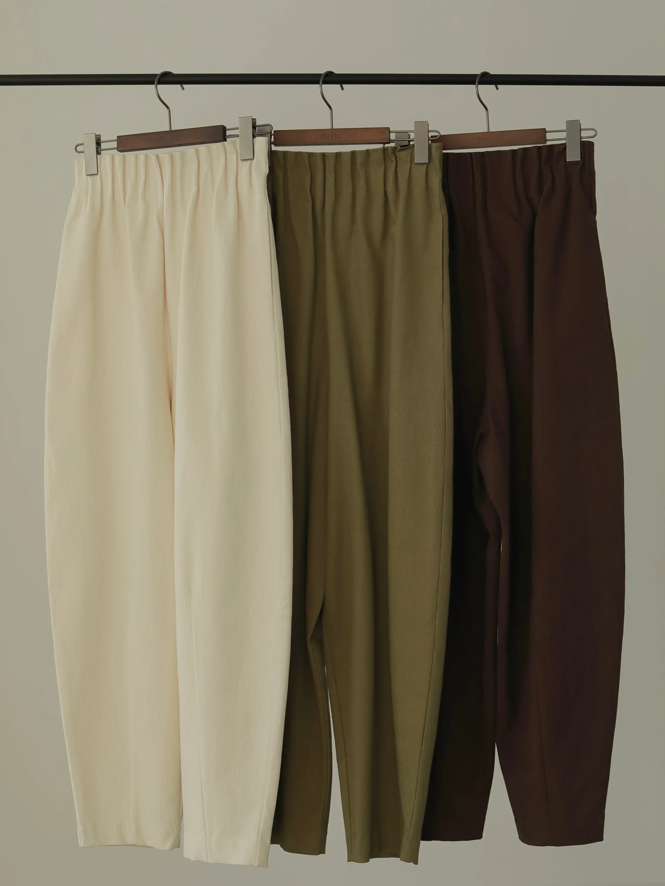 WAIST PLEATS COCOON PANTS