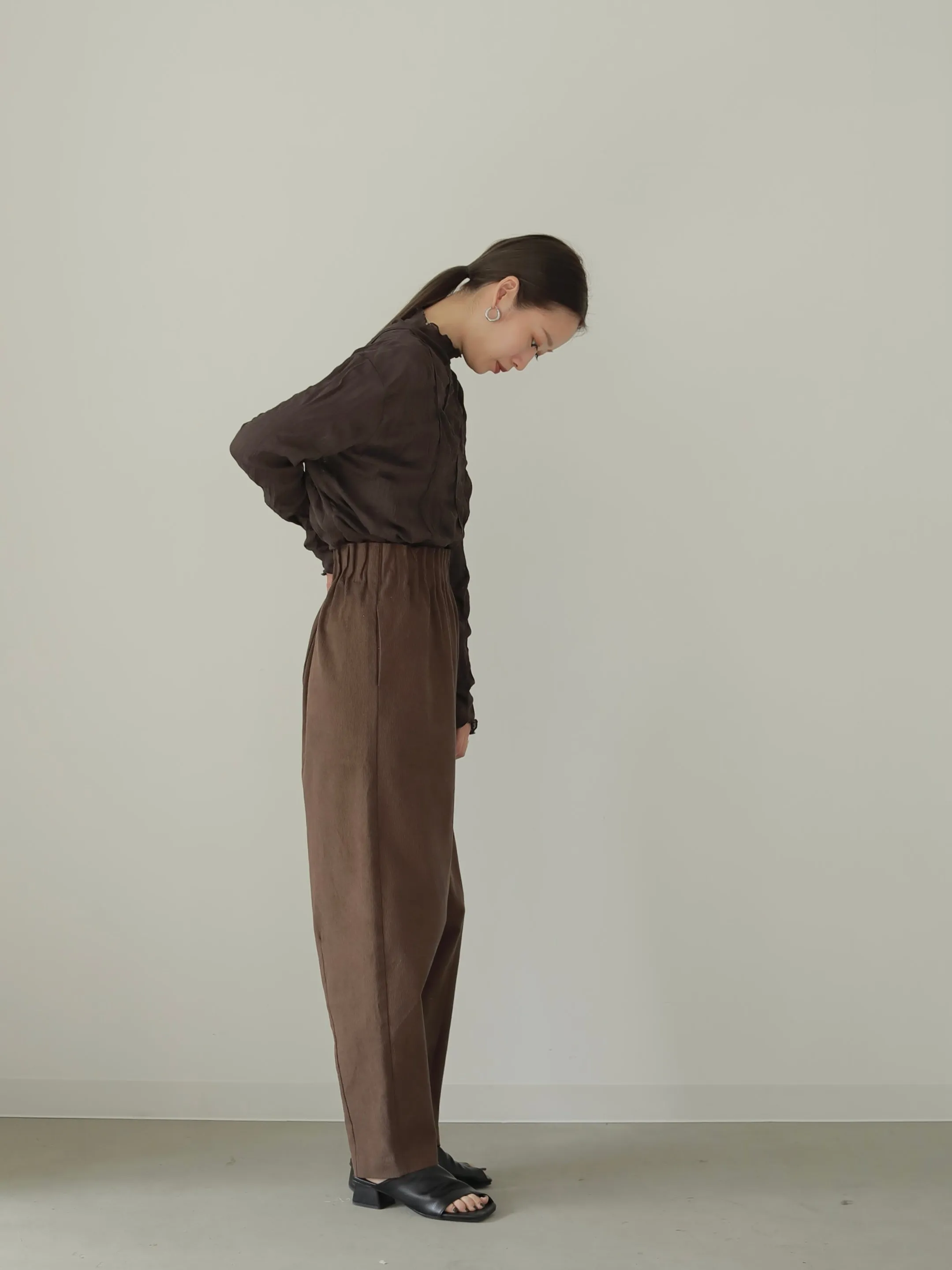 WAIST PLEATS COCOON PANTS