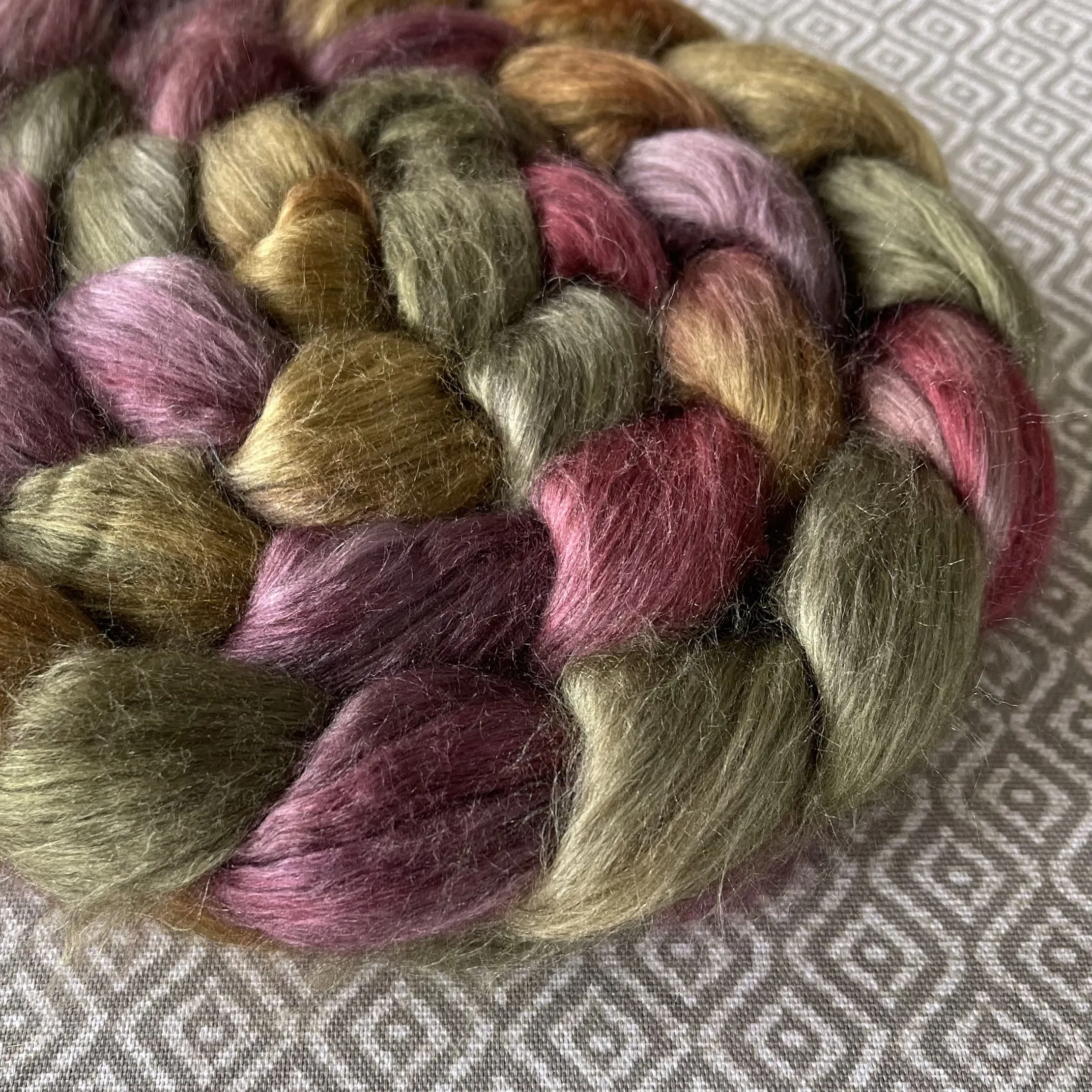 Yak Silk Roving - Grapevine